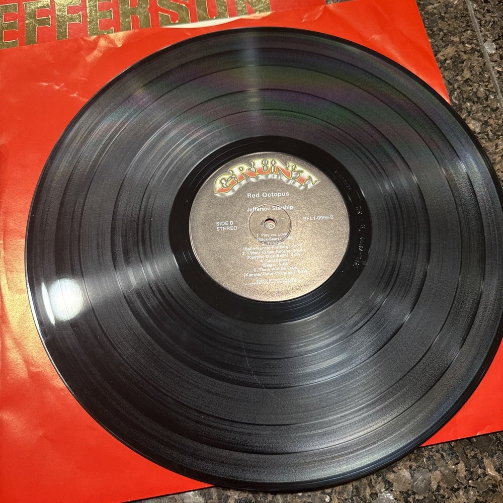JEFFERSON STARSHIP-(LP)-RED OCTOPUS - INCLUDING "MIRACLES' - "PLAY ON LOVE"-1975 - Picture 8 of 11